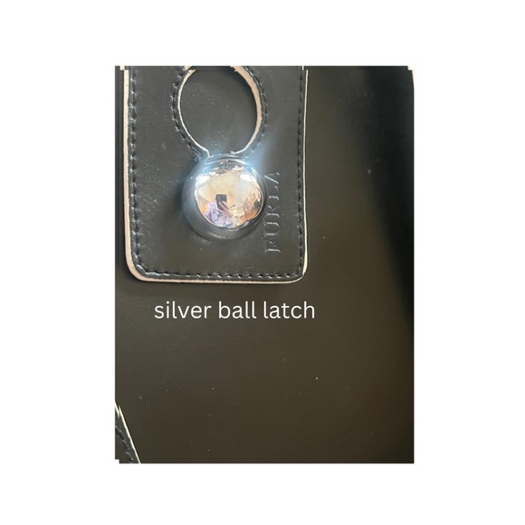 Vintage FURLA Black Leather Shoulder Bag Made in Italy - Picture 3 of 6